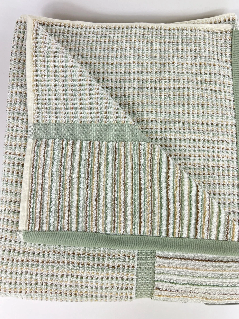 SOHO Living Bath Towels in Sage Cream Tan Striped Soft 100% Cotton Set of 2 NEW